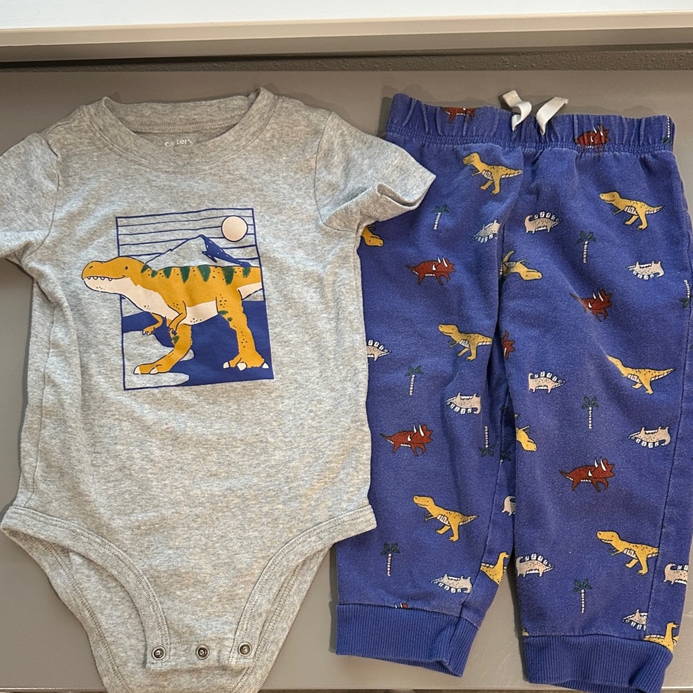 Carter's Heather Gray & Blue Dinosaur Set